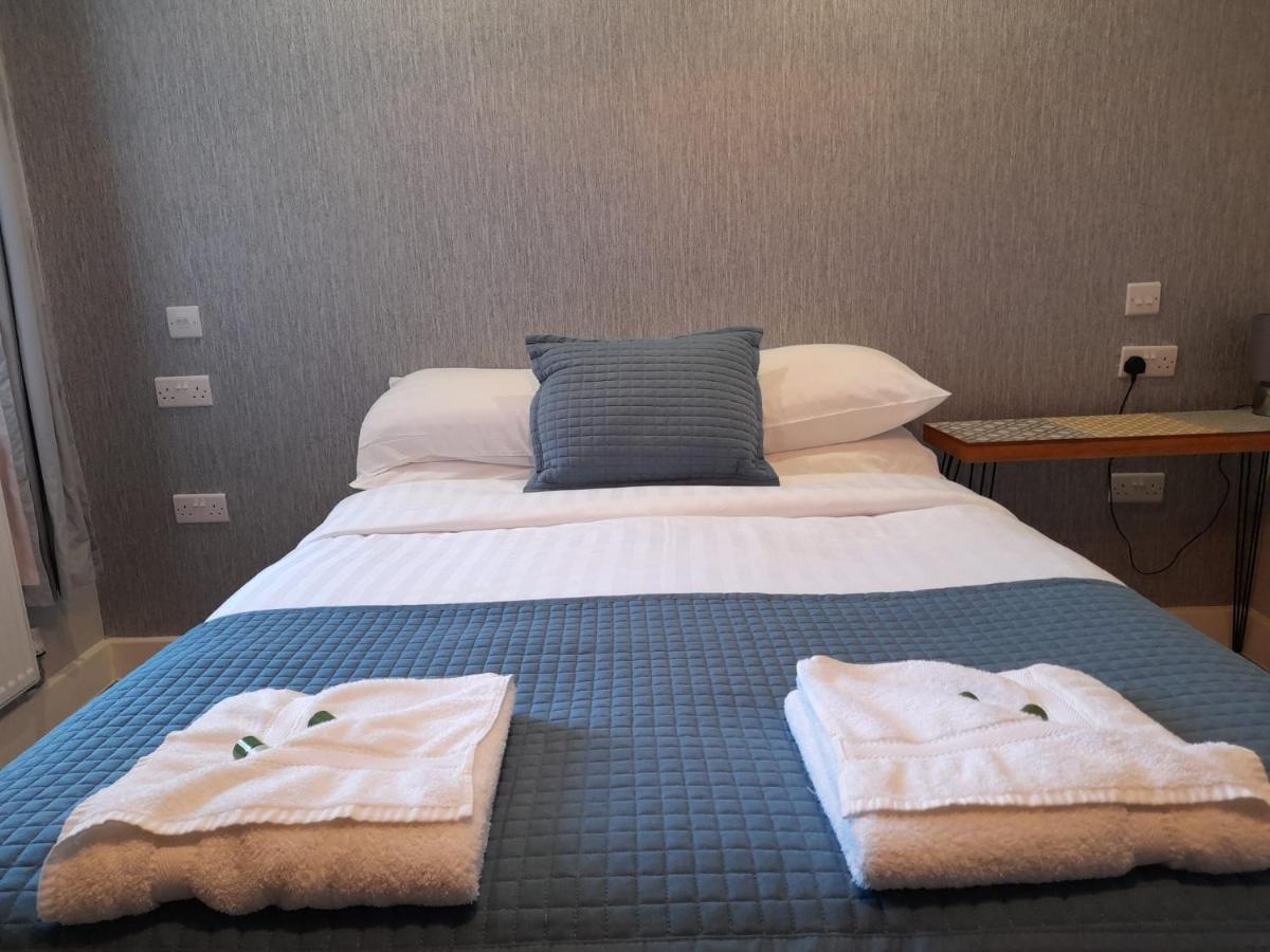 Apartments Heathrow - Hounslow Cranford Esterno foto
