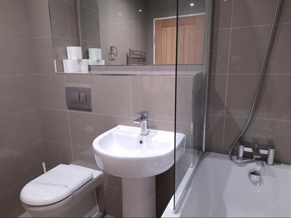 Apartments Heathrow - Hounslow Cranford Esterno foto